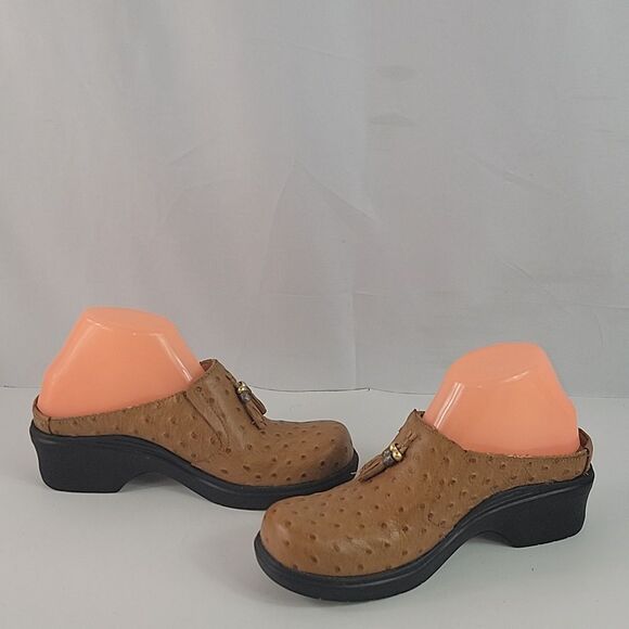 Ariat Ostrich Print Tan Leather Women's Clogs - Picture 4 of 13